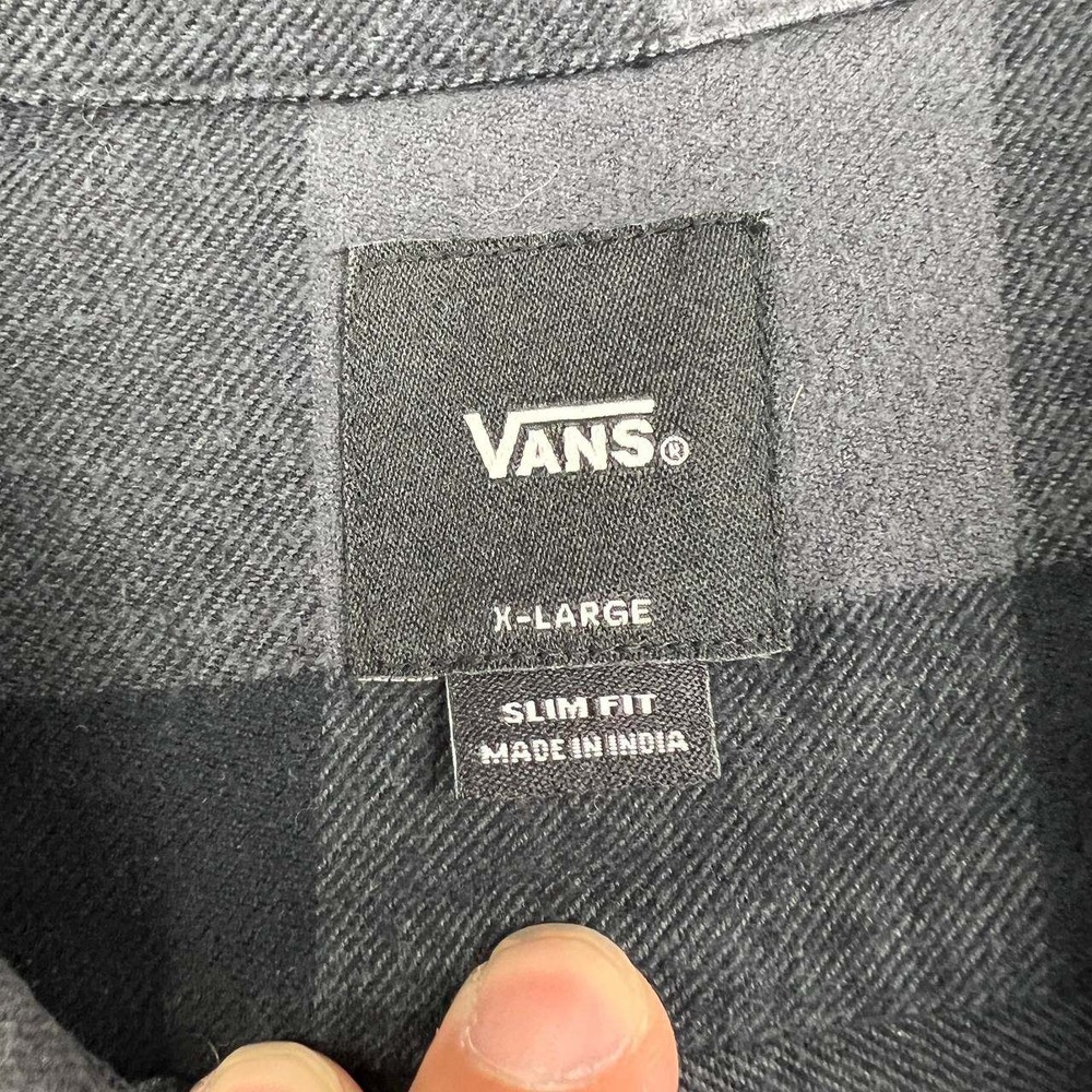 Vans Button Up Shirt Men XL Slim Fit Buffalo Plaid Flannel Gray Black Cotton - Picture 3 of 7